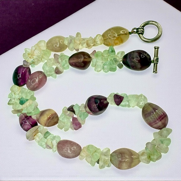 Vintage Rainbow Fluorite Crystal Beaded Necklace – Toggle Clasp – 20” – 106g - Picture 2 of 16